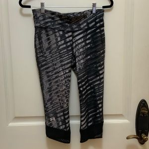 Under Armour Black and Grey Workout Capris Legging